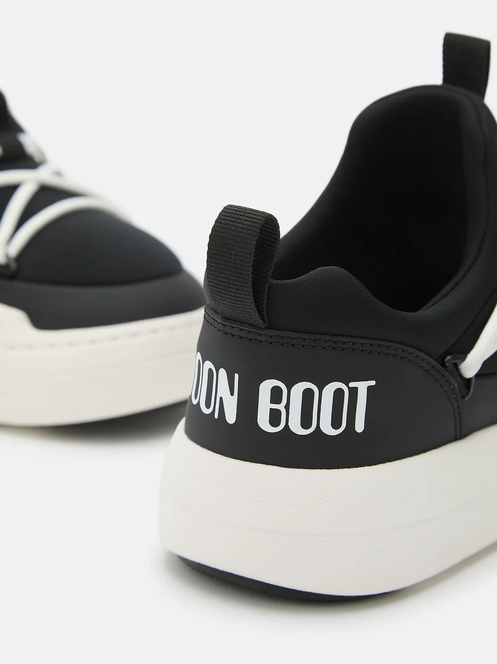 Park Lace-Up Sneakers