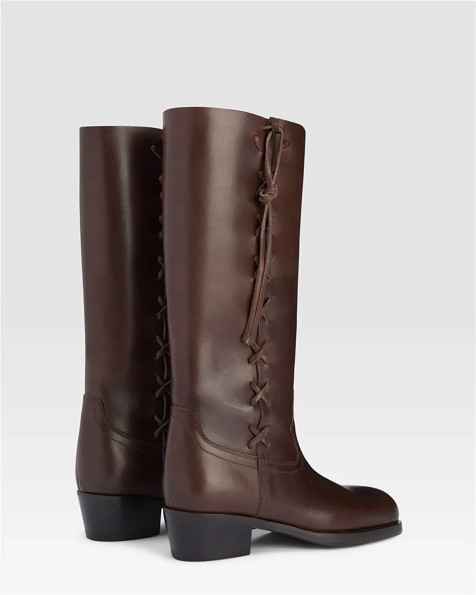 Square-Toe Boots