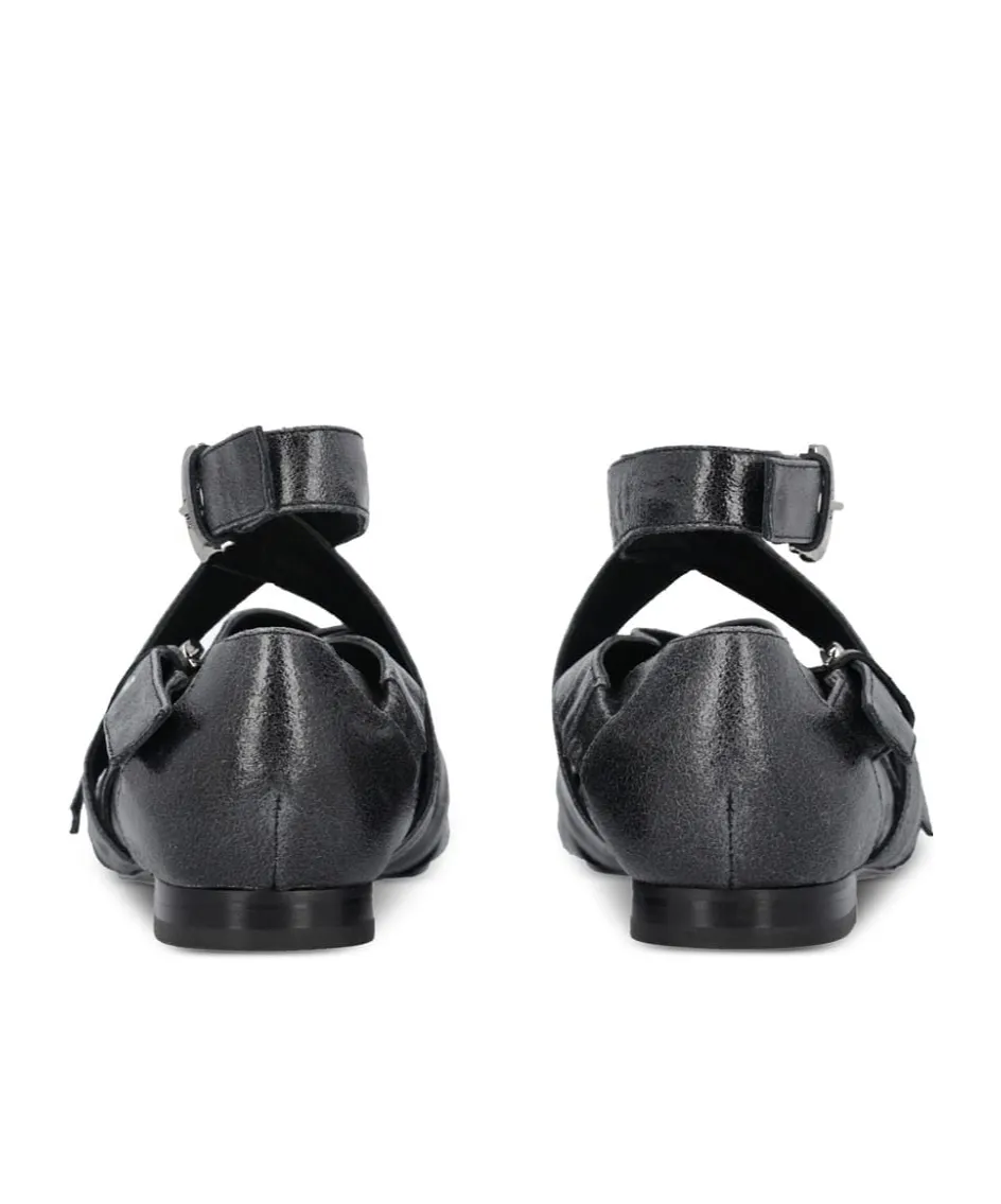 Gianira Leather Ballerina Shoes