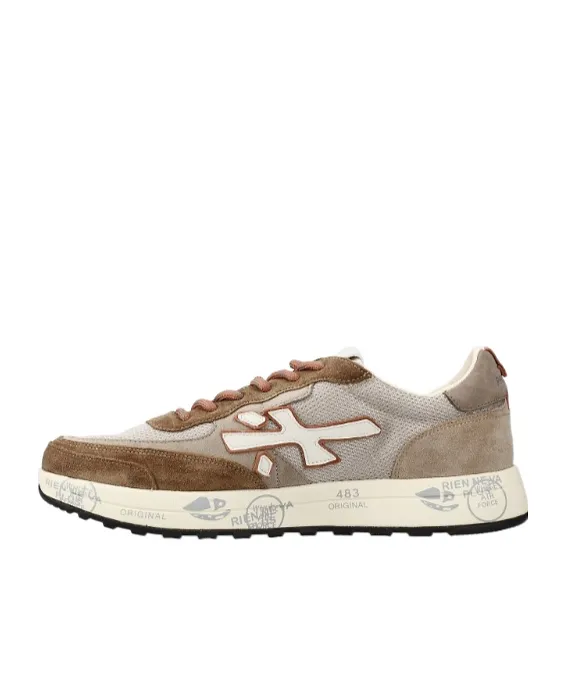 Nous Sneakers