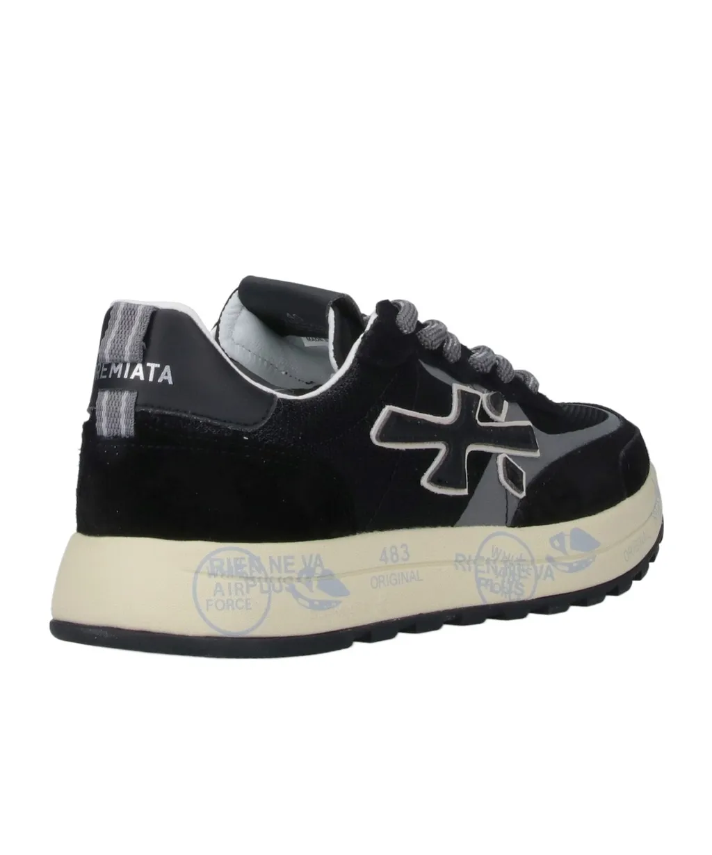 Nous Sneaker
