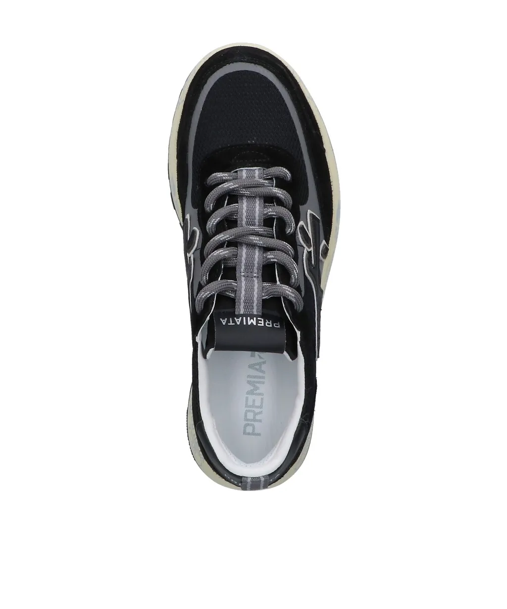 Nous Sneaker