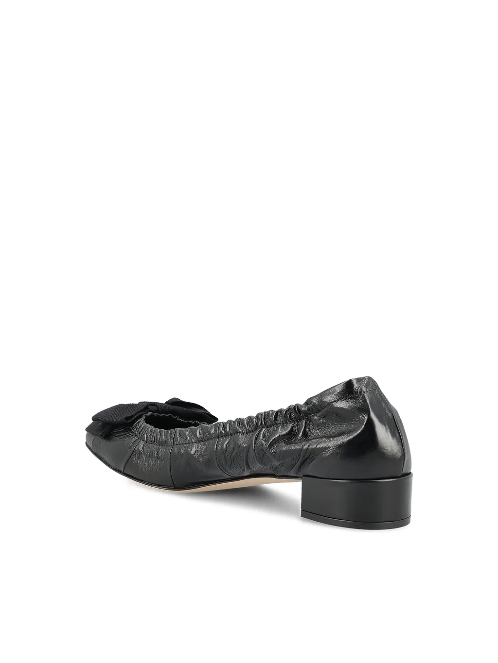 Bow-Detail Pumps