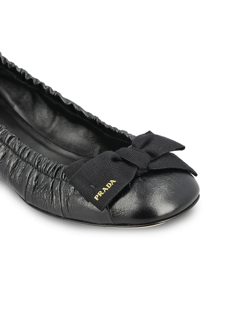Bow-Detail Pumps