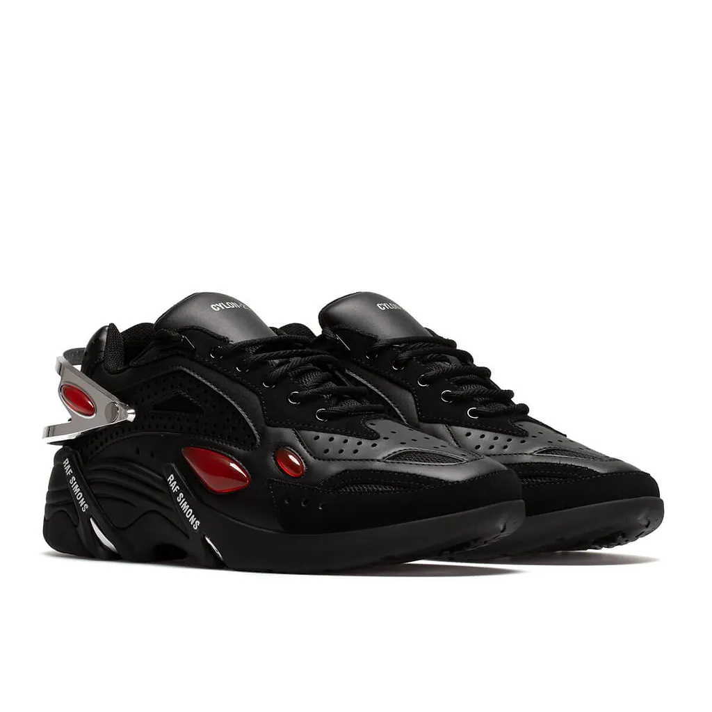 Cylon Low-Top Sneakers