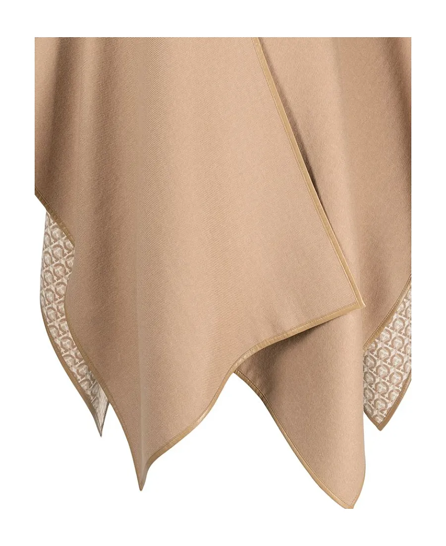 Gancini Knitted Cape