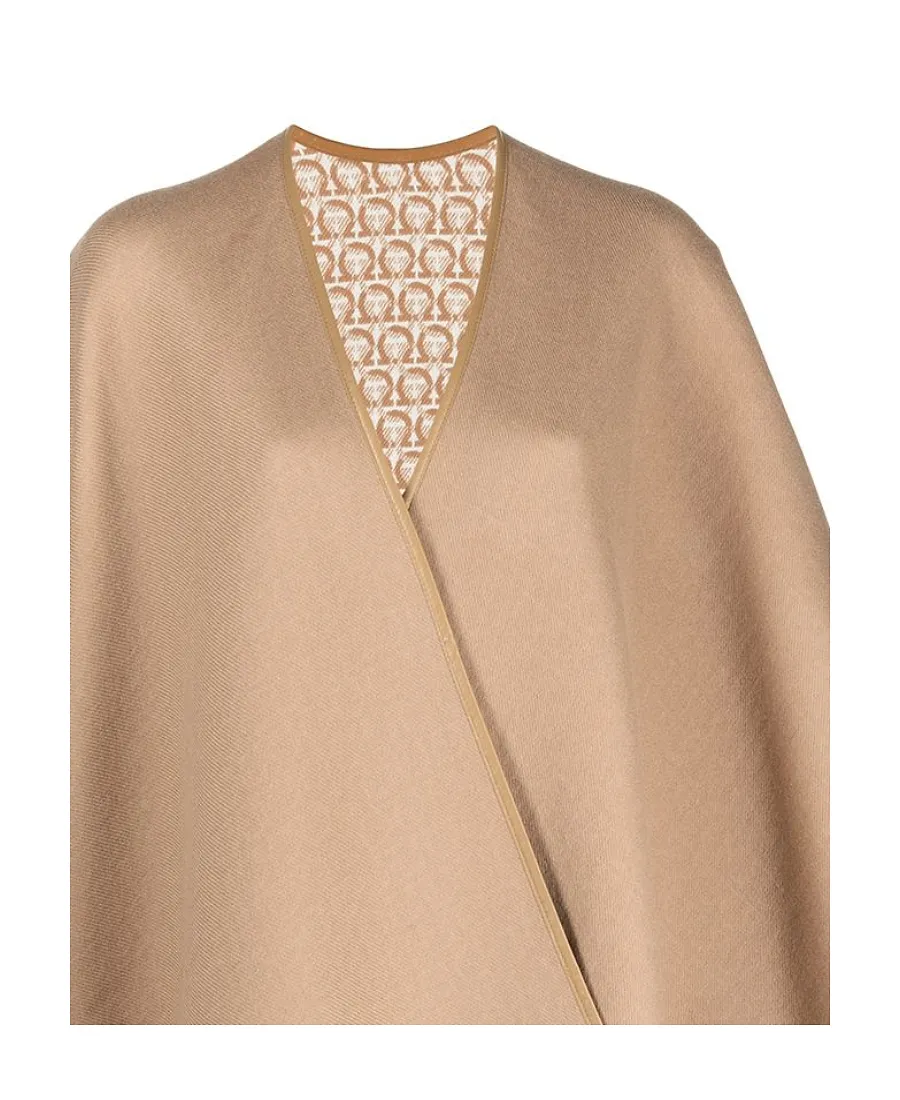 Gancini Knitted Cape