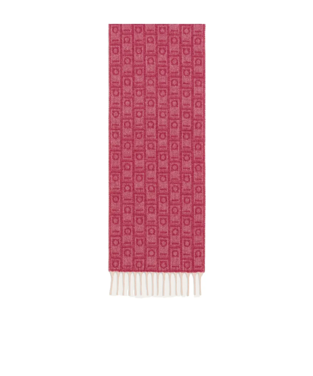 Letter Pattern Scarf