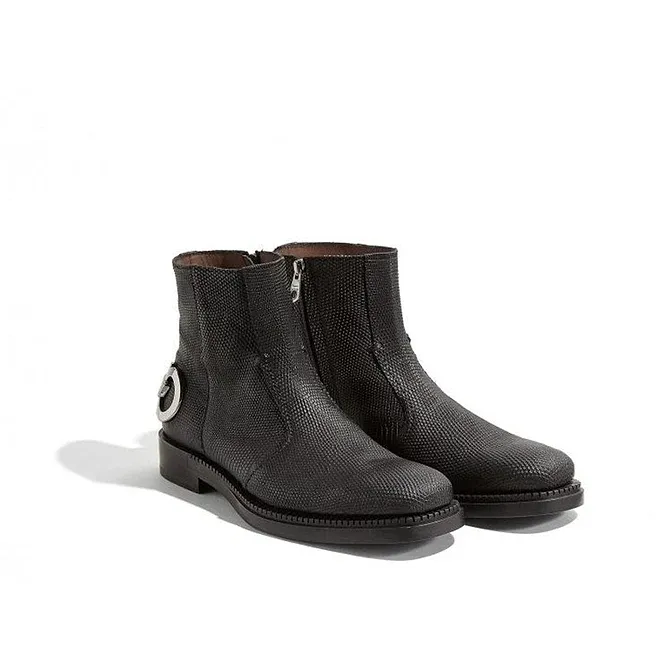 Logo Details, Boots.