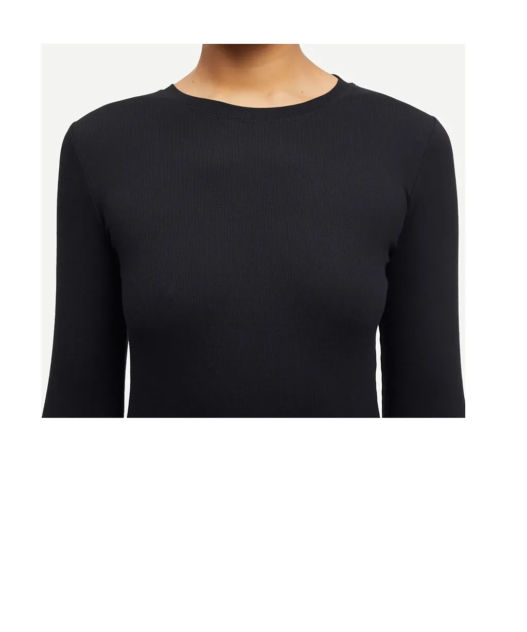 Long-Sleeved Crew Neck T-Shirt