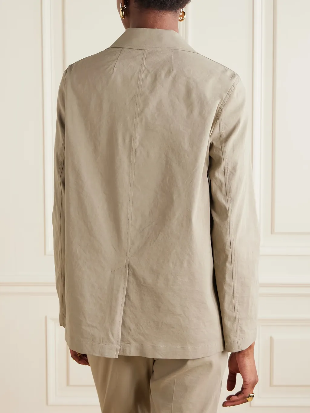 Long-Sleeved Suit Jacket
