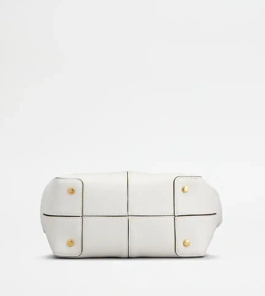 Flap Detail Shoulder Bag