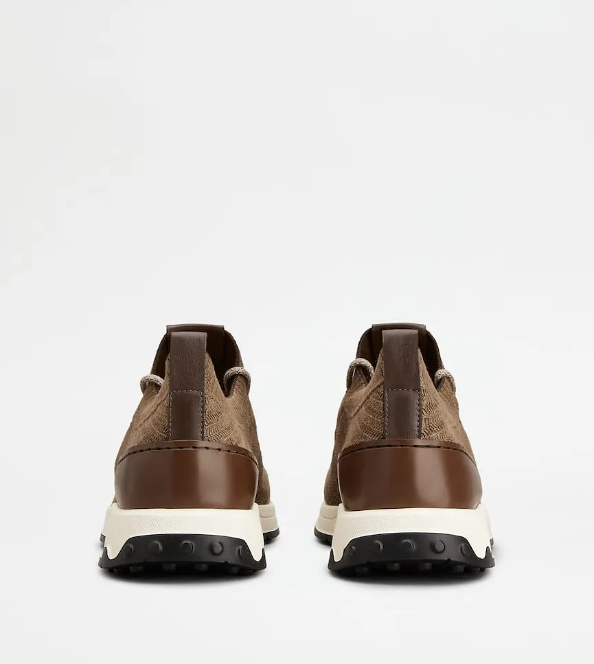 Lace-Up Casual Shoes