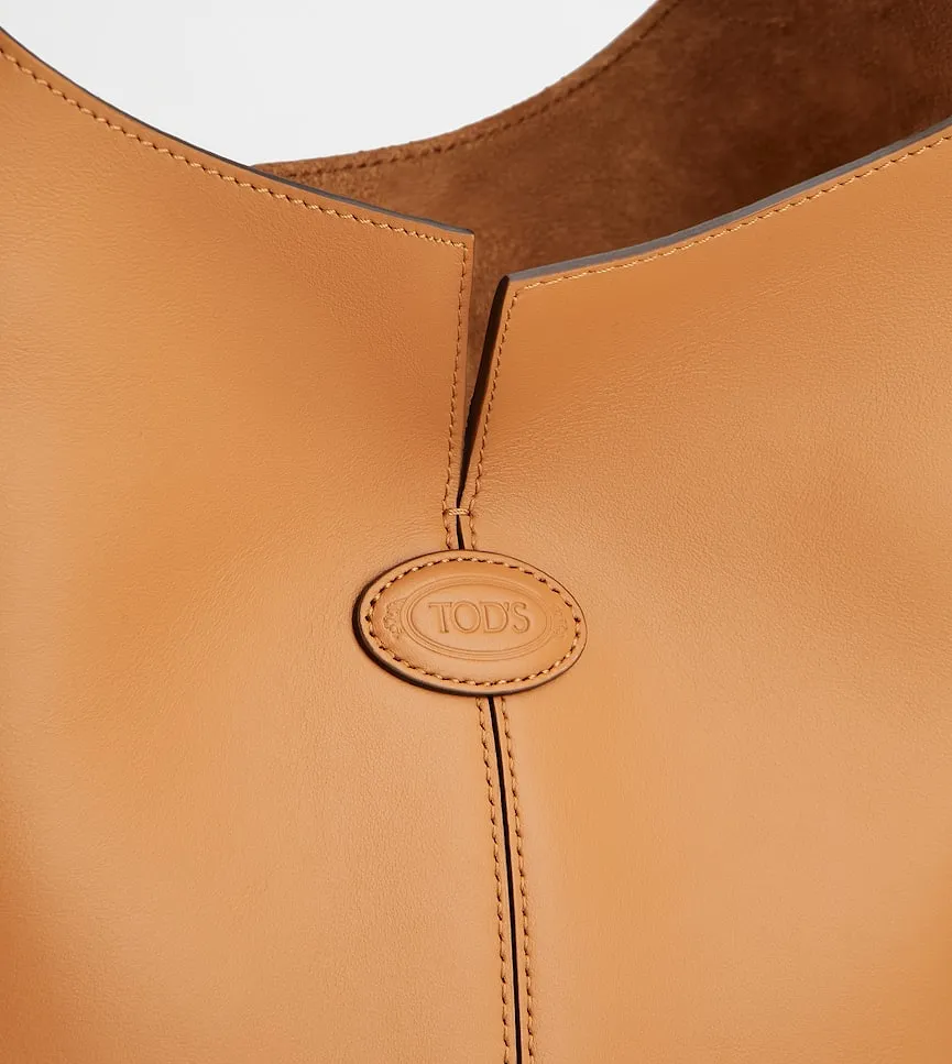 Tod's Dbm Small Bucket Bag