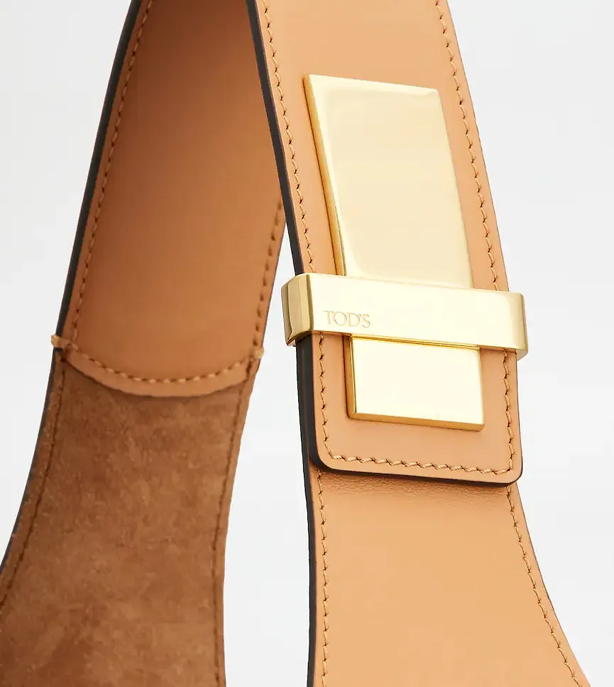 Tod's Dbm Small Bucket Bag