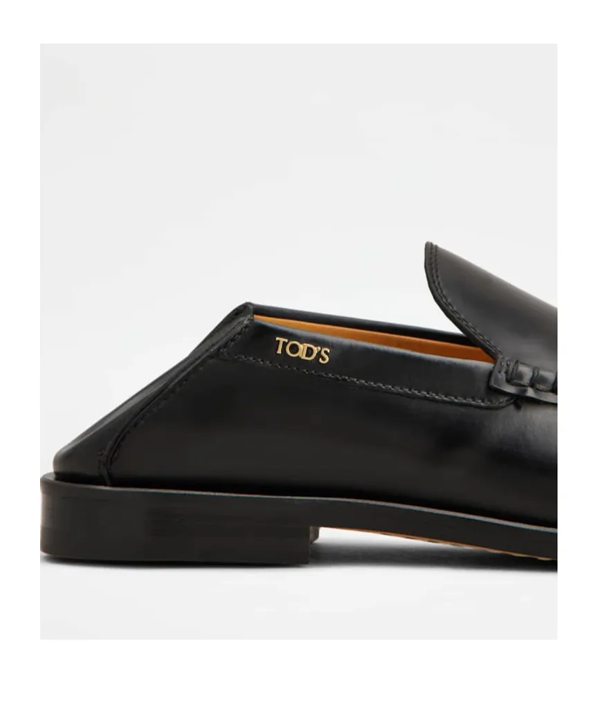 Tod's Cuoio Loafers Flat Shoes