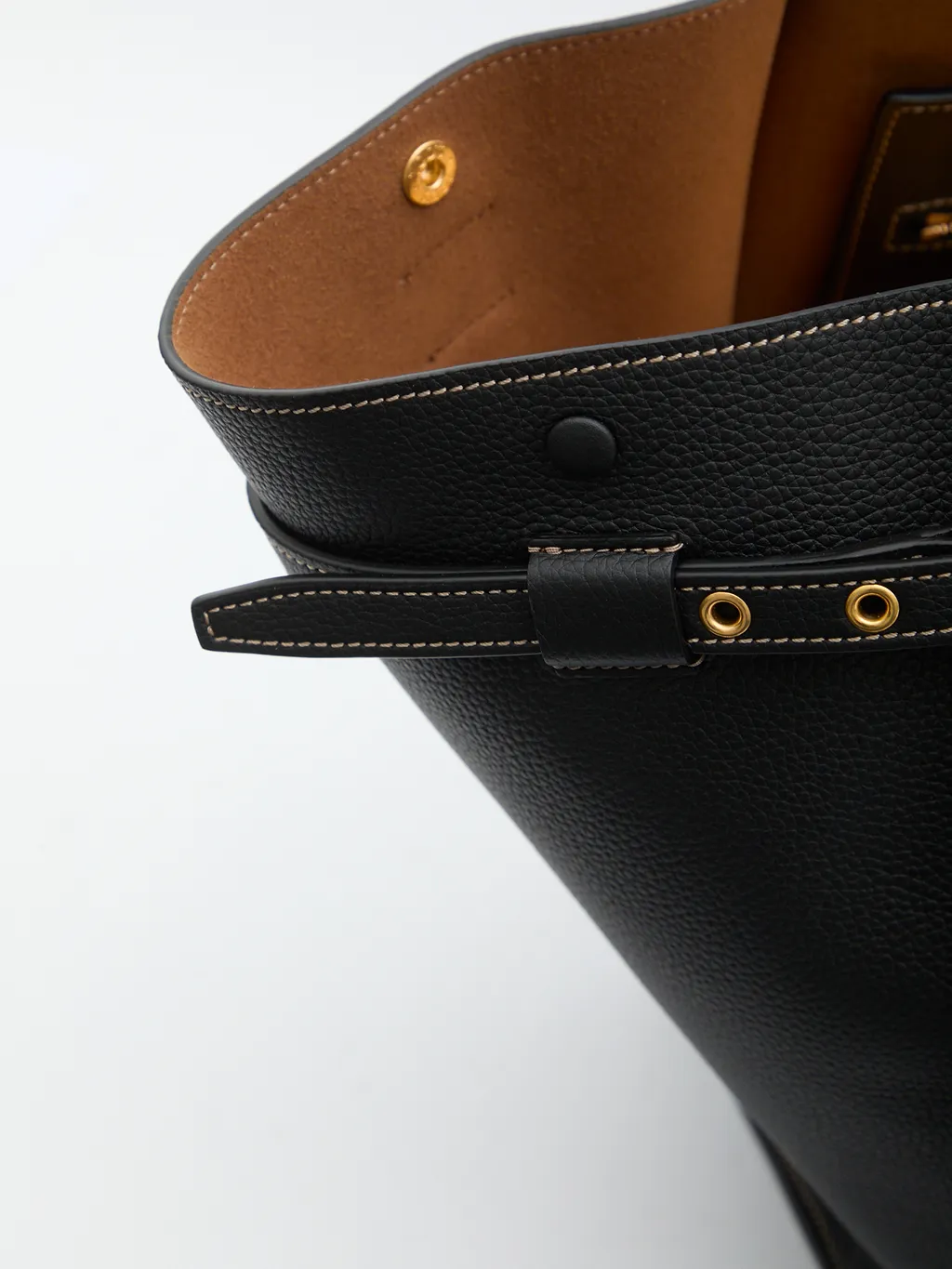 Tod's Medium Shopping Bag