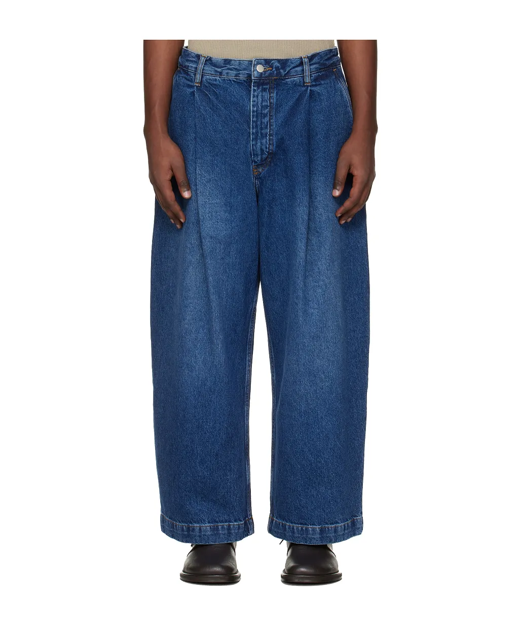 Wide-Leg Jeans