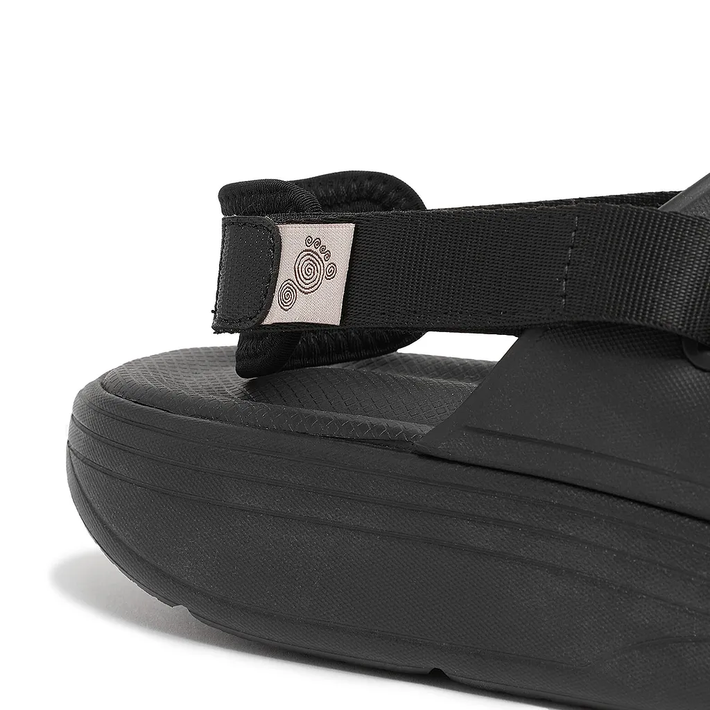 Round-Headed Slippers
