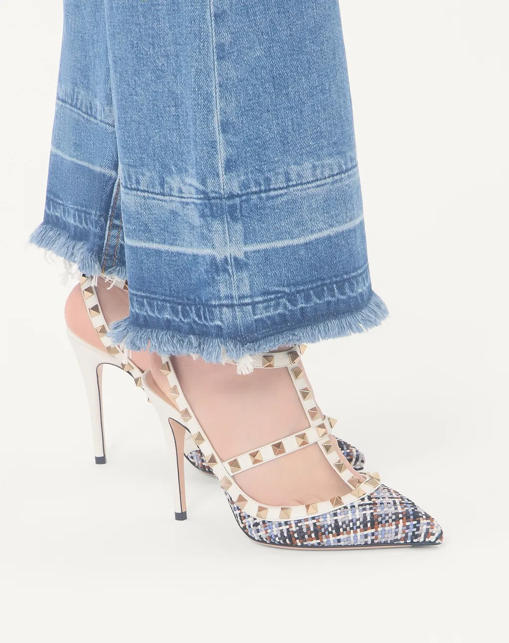 Valentino Garavani Rockstud Woven Detailed Pumps