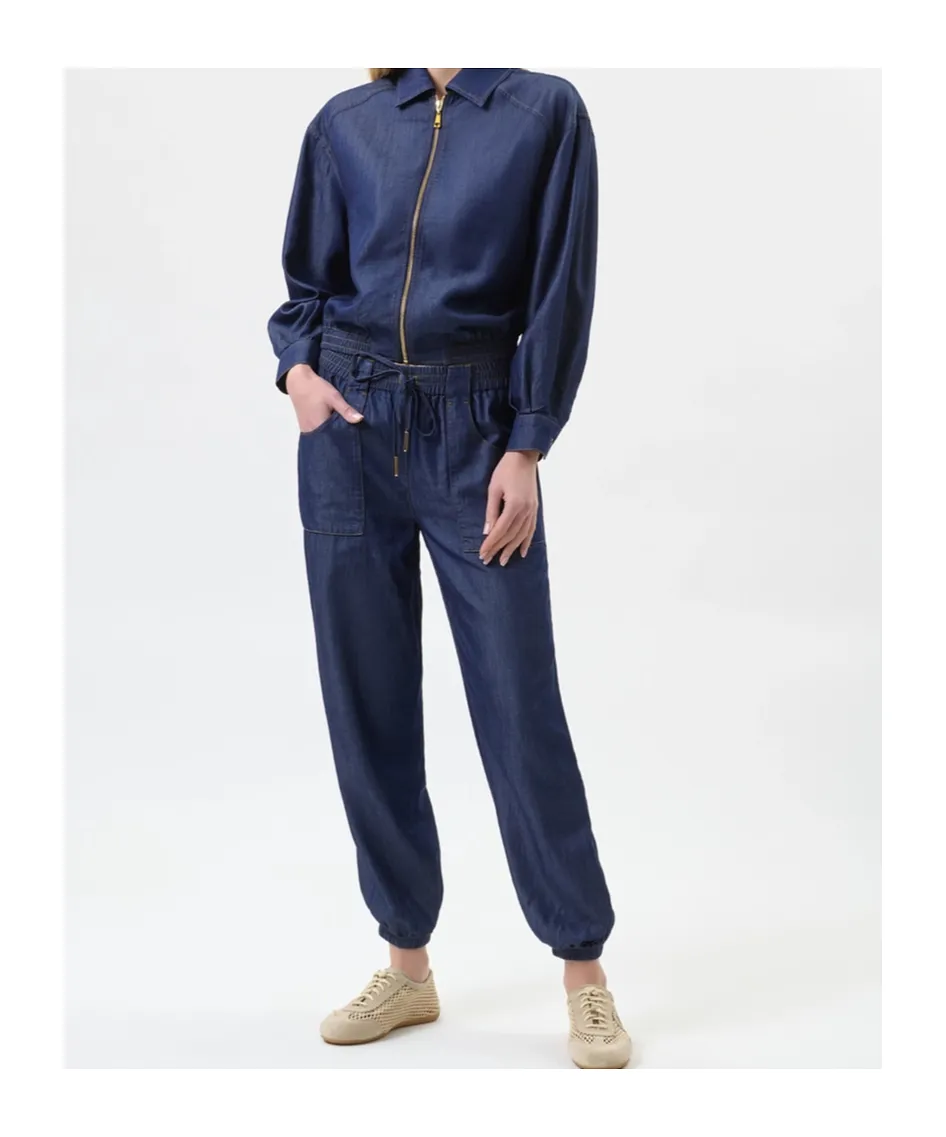 Zippered Long-Sleeved Denim Jacket