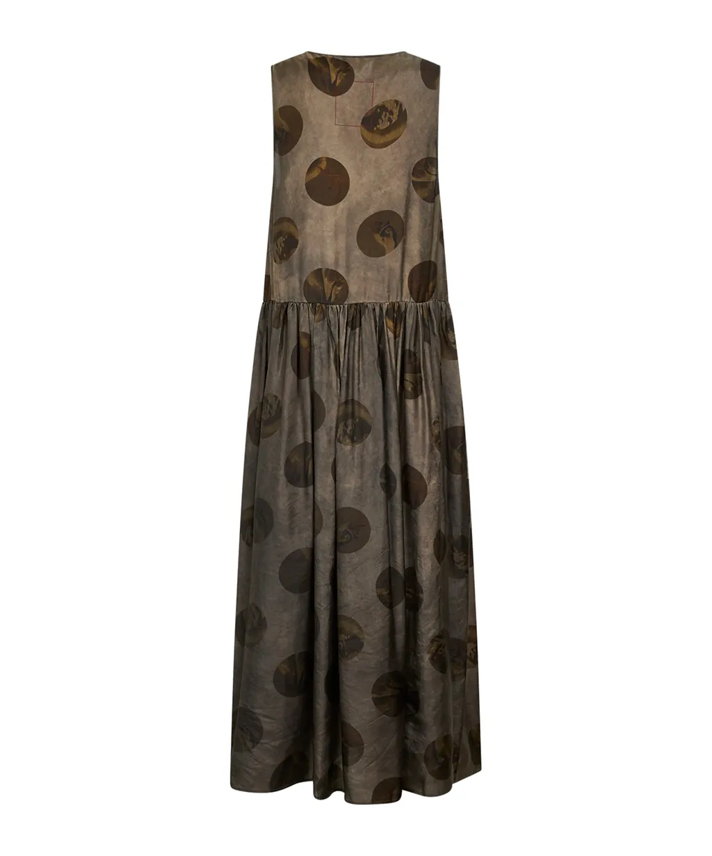 Sleeveless Round-Neck Dress
