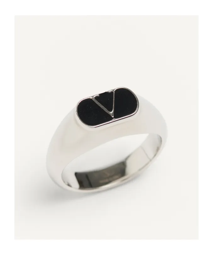 Vlogo Signature Ring