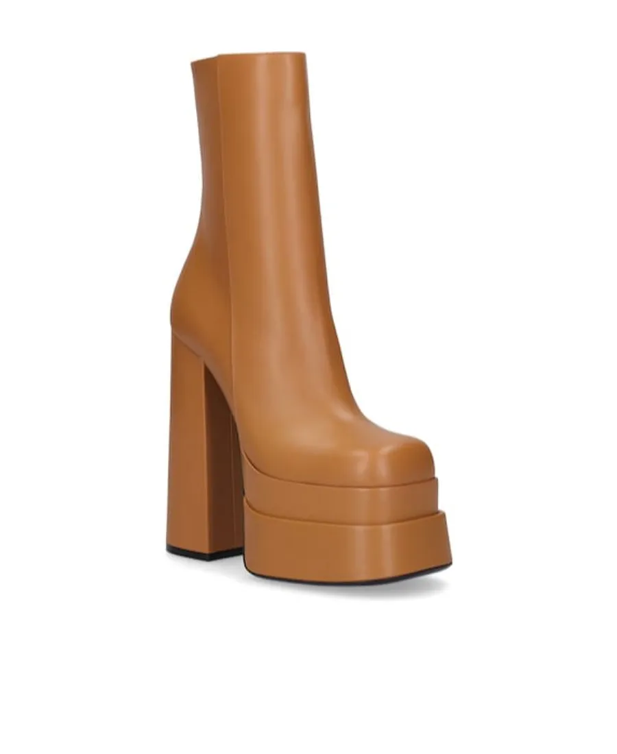 Logo High Heels And Bare Boots