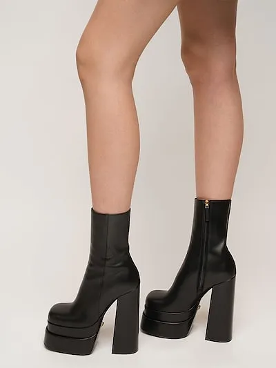 Logo High-Top And Bare Boots