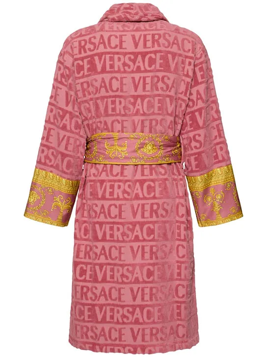 Long-Sleeved Bathrobe