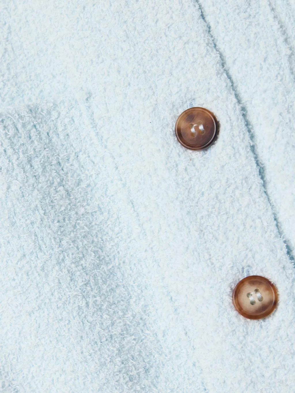The Circle-Shaped Short-Sleeved Button-Down Shirt