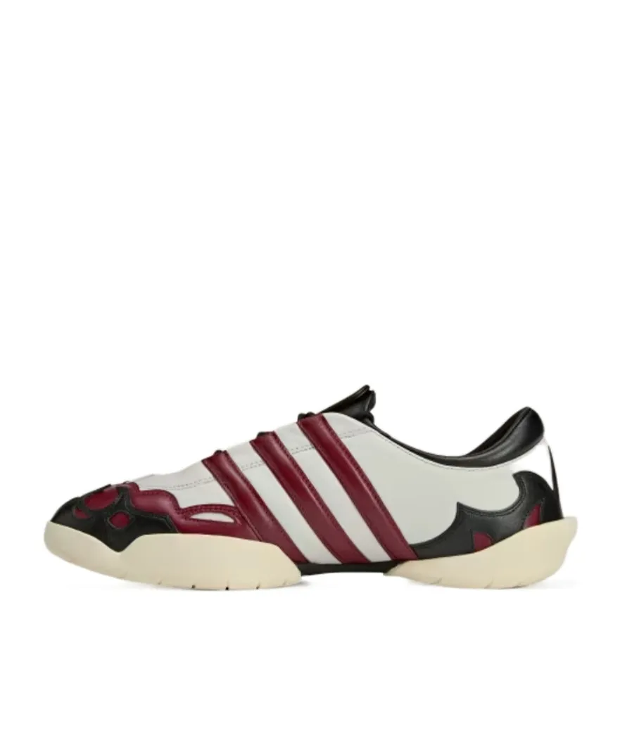 Y-3 Regu 2002 Round Toe Sneakers