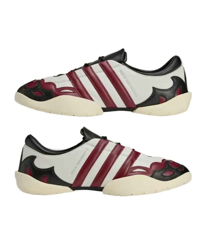 Y-3 Regu 2002 Round Toe Sneakers