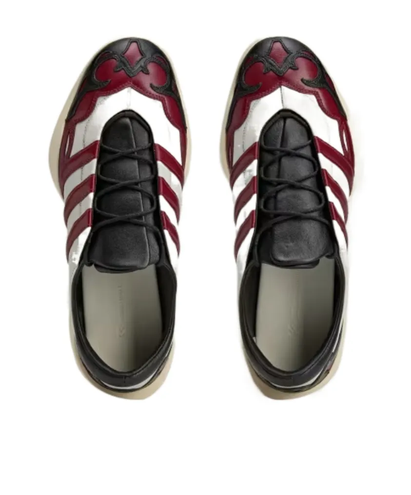Y-3 Regu 2002 Round Toe Sneakers