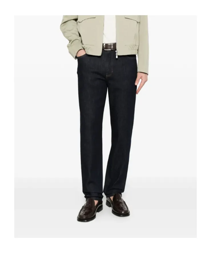 Buttoned Jeans