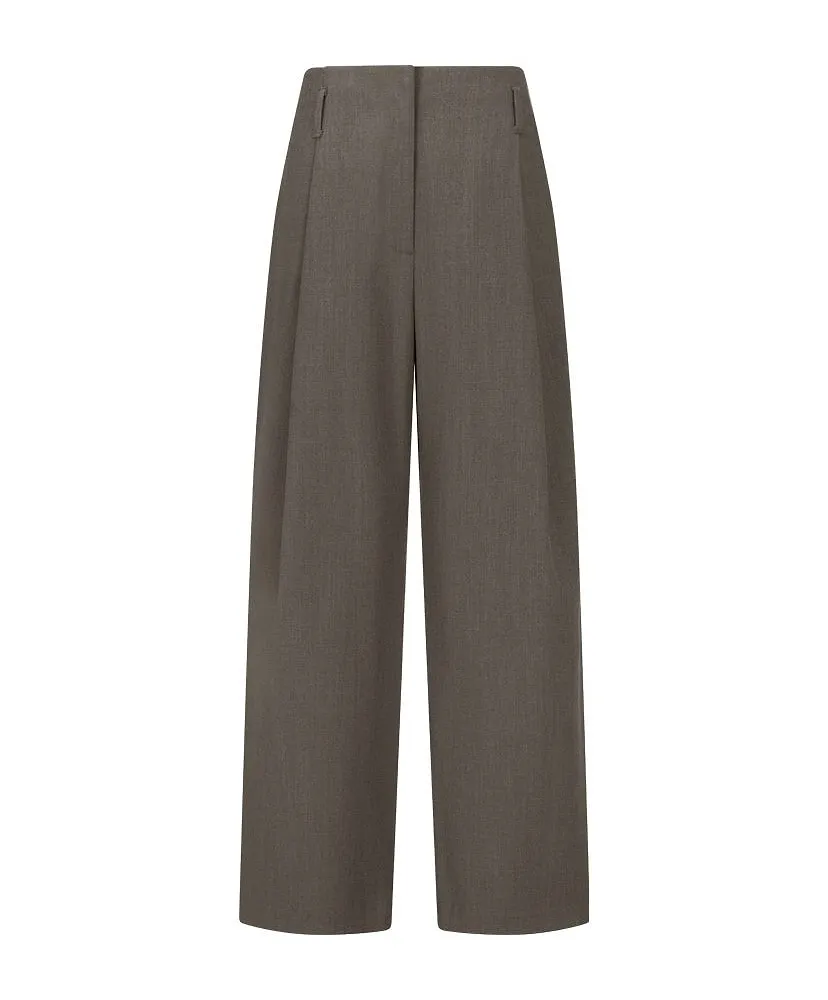 Straight Tuck Pants