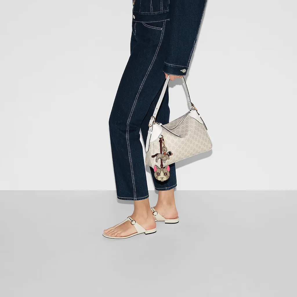 Gg Emblem Medium Shoulder Bag