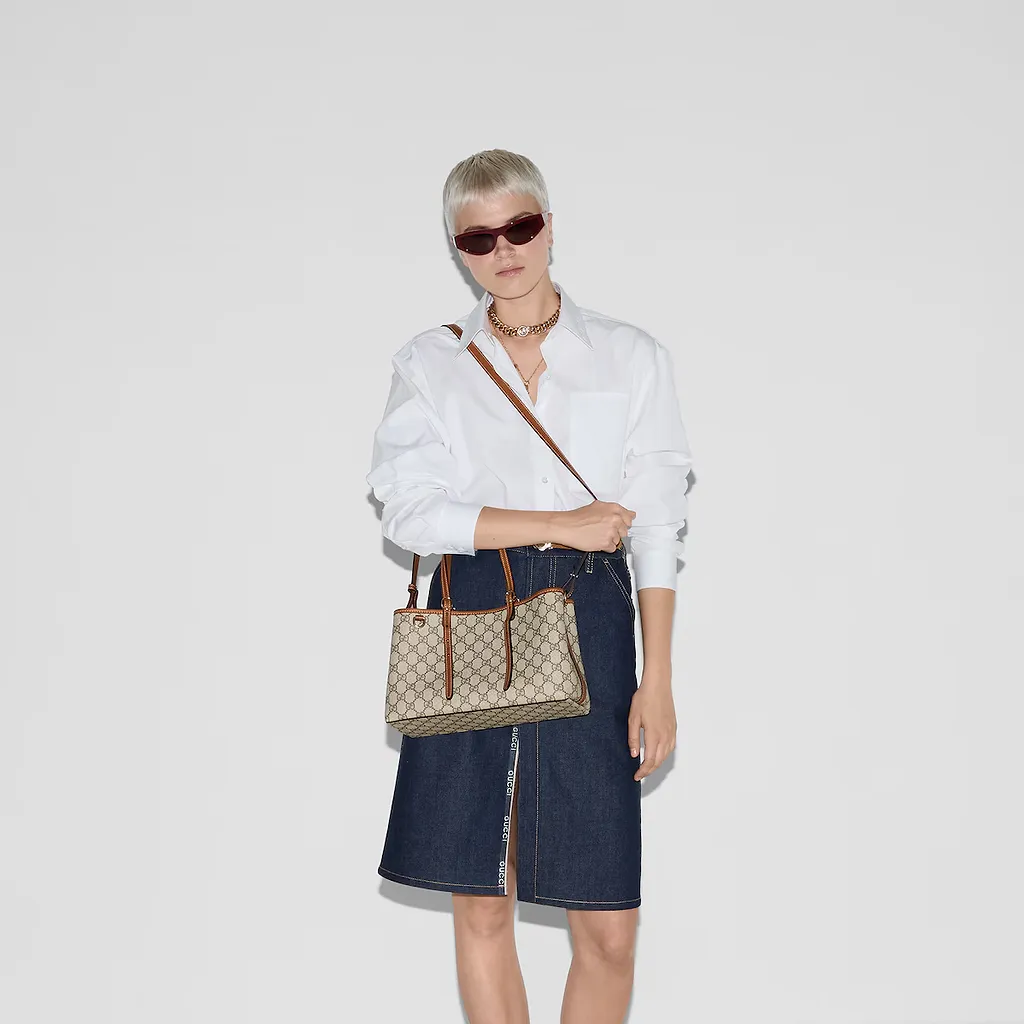 Gg Emblem Medium Tote Bag
