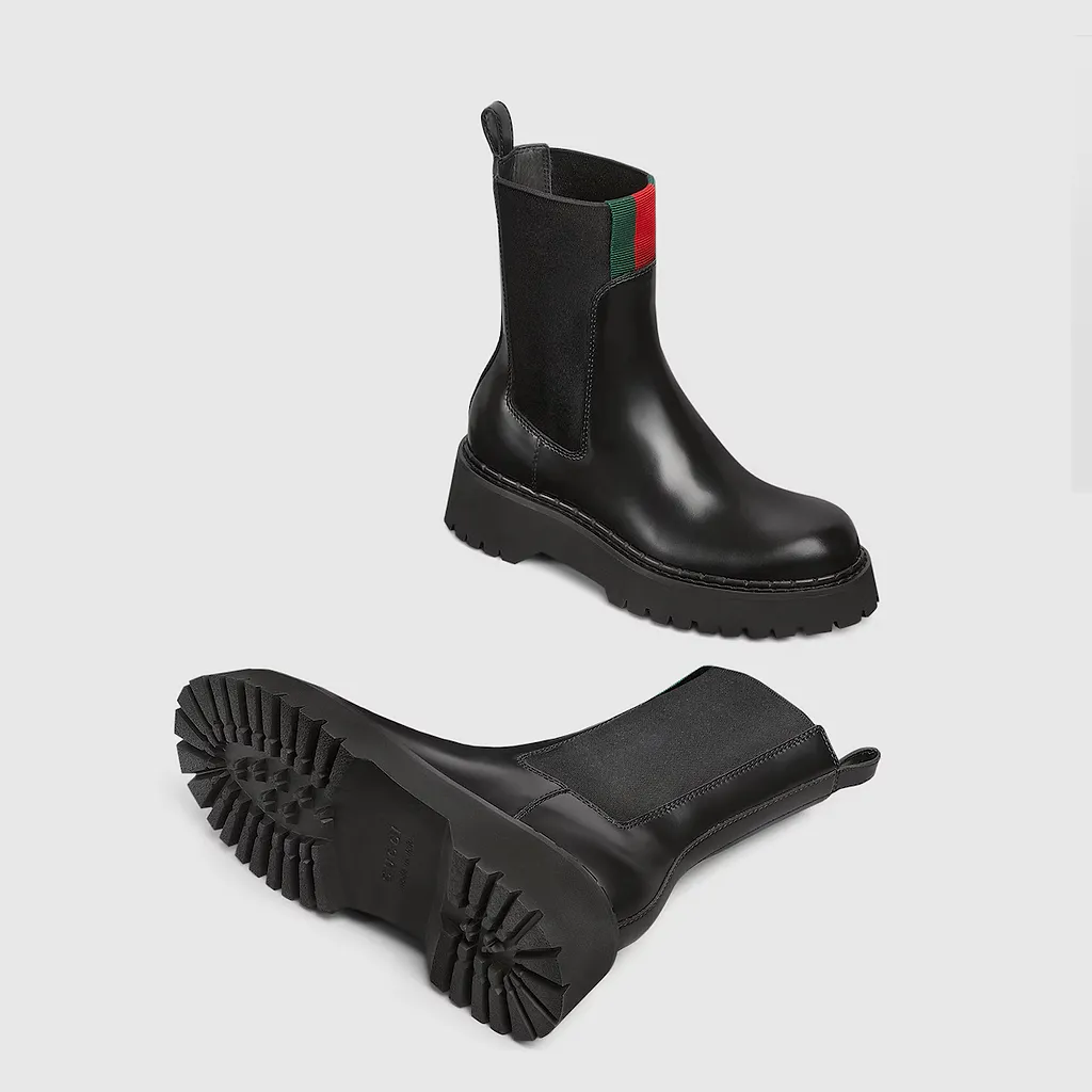 Boot With Web