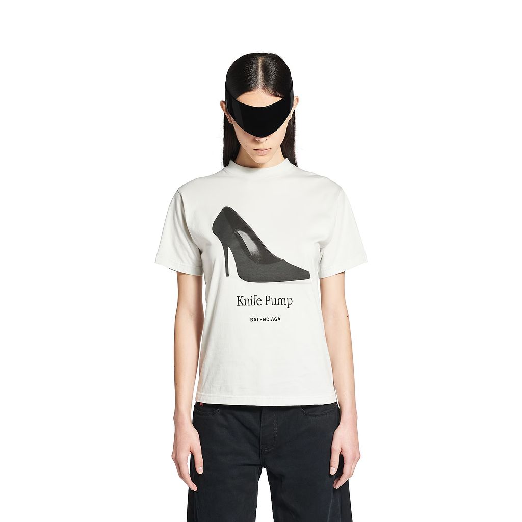 Knife Pump T-Shirt Small Fit