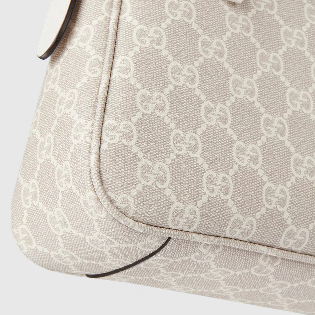 Gg Emblem Medium Shoulder Bag
