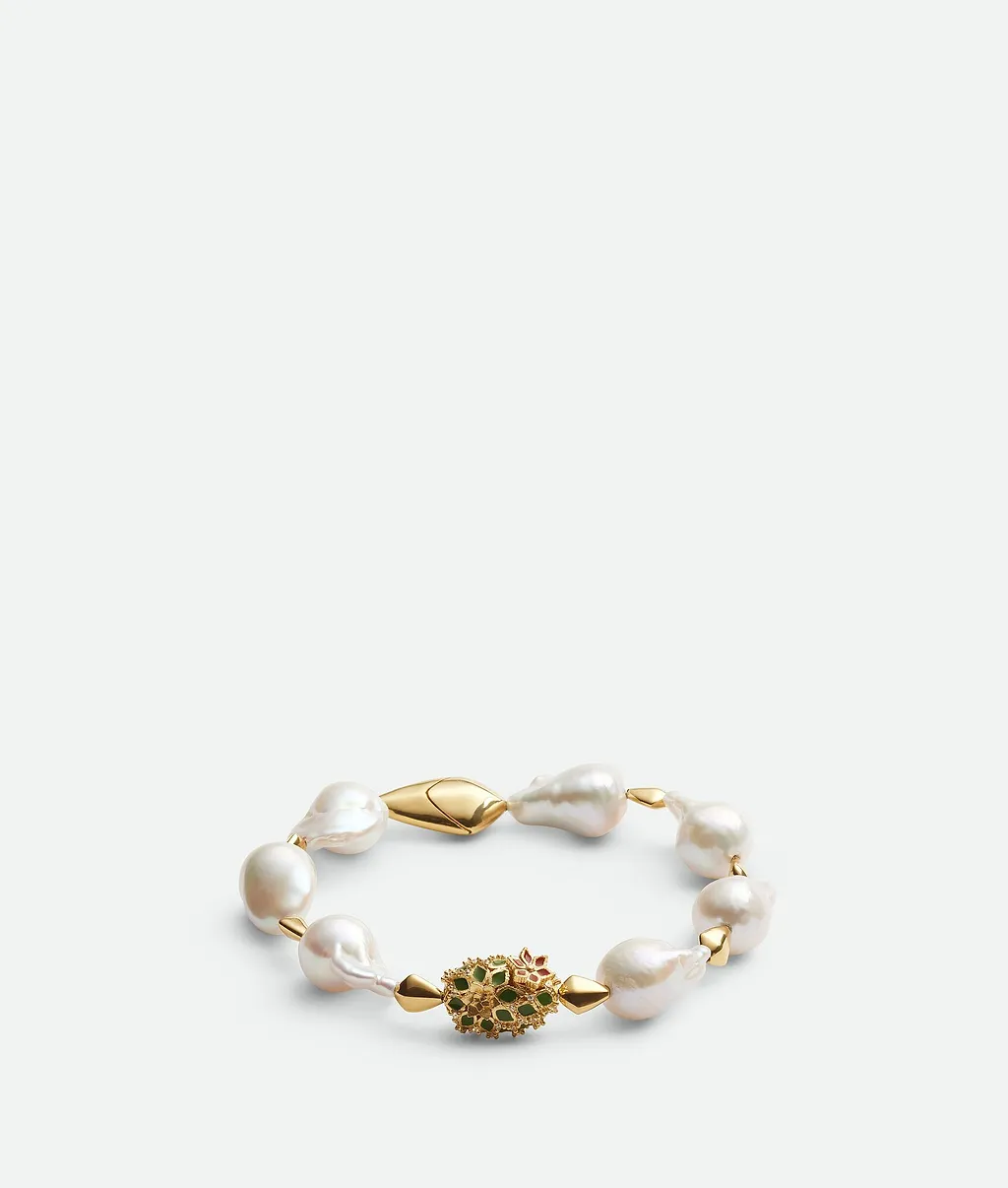 Rana Pearls Bracelet
