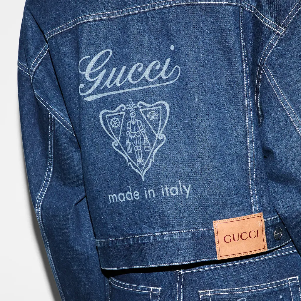 Relaxed Cropped Fit Denim Jacket