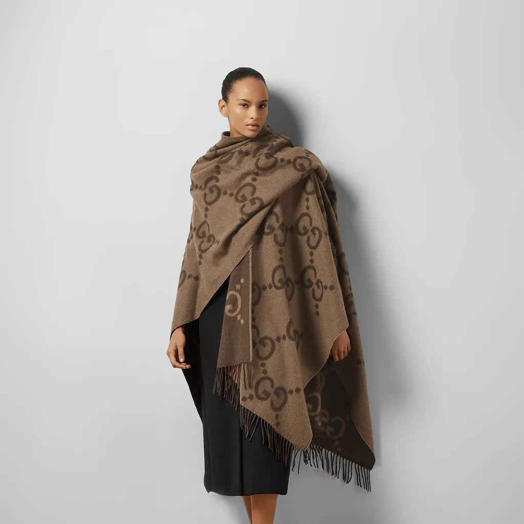 Reversible Jumbo Gg Cashmere Cape