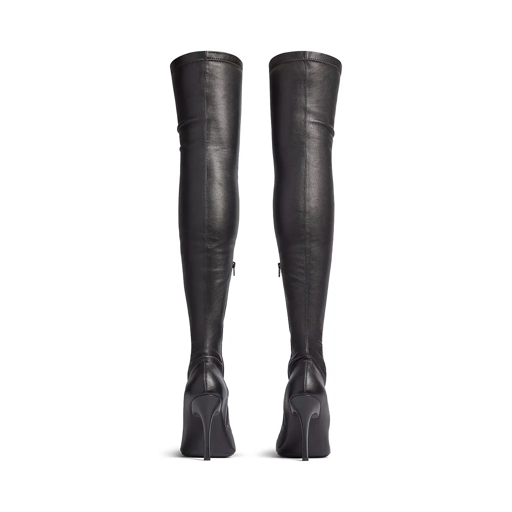 Poulaine Boot