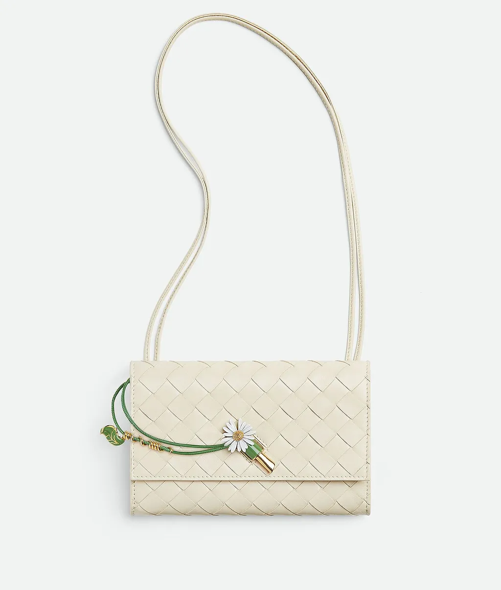 Andiamo Daisy Pouch