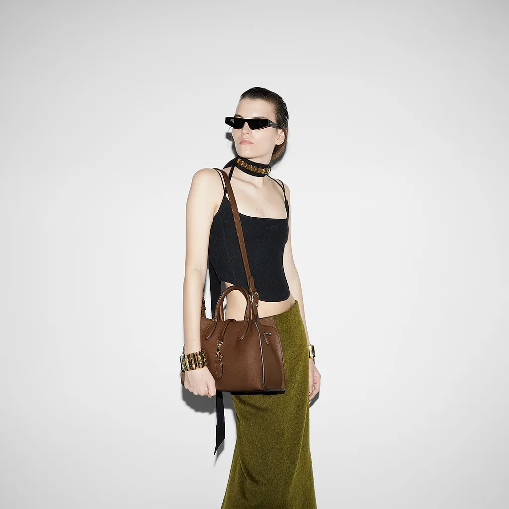 Medium Tote Bag With Hook Closure