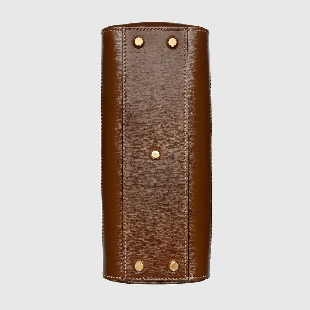 Small Tote With Piston Closure