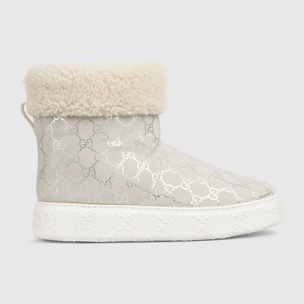 Boot With Merinos Trim