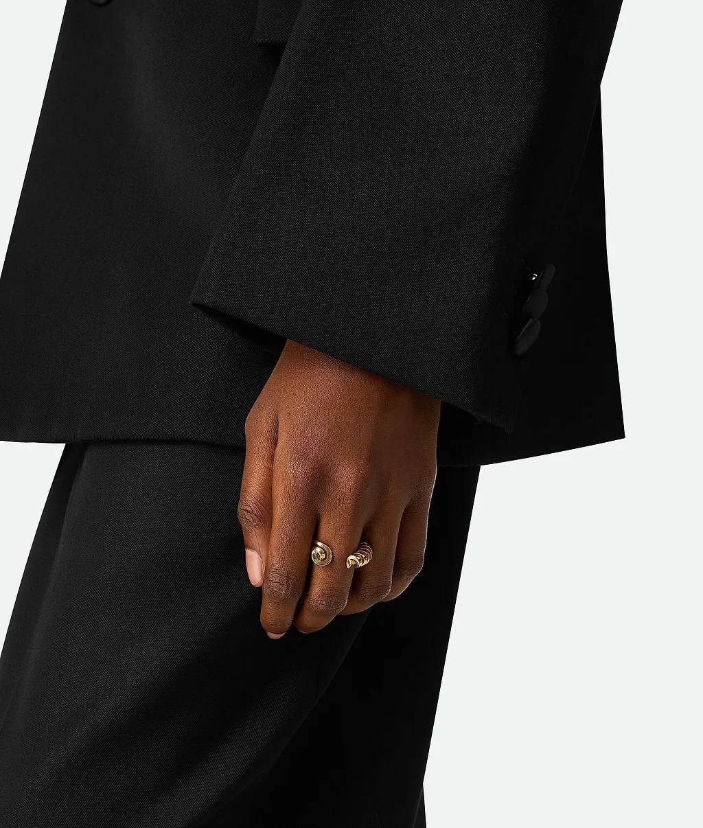 Twist Ring